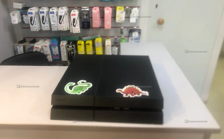Приставка PS4. slim 500gb