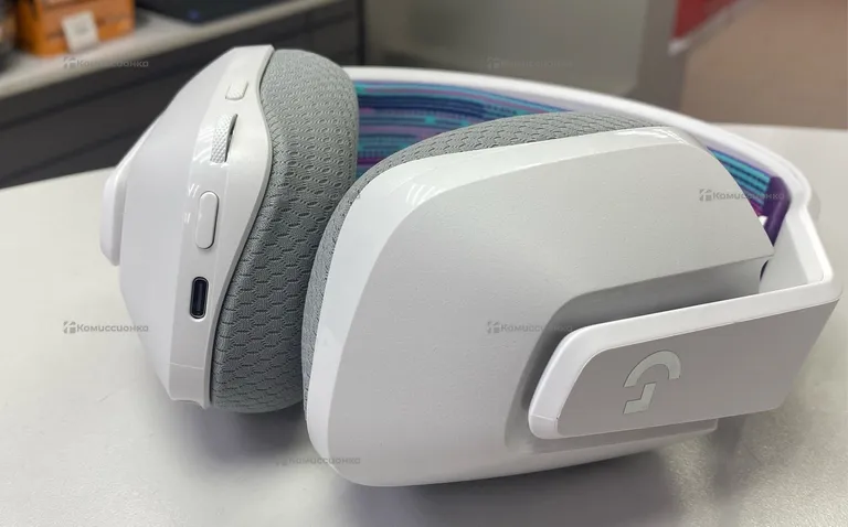 Гарнитура игровая Logitech G733