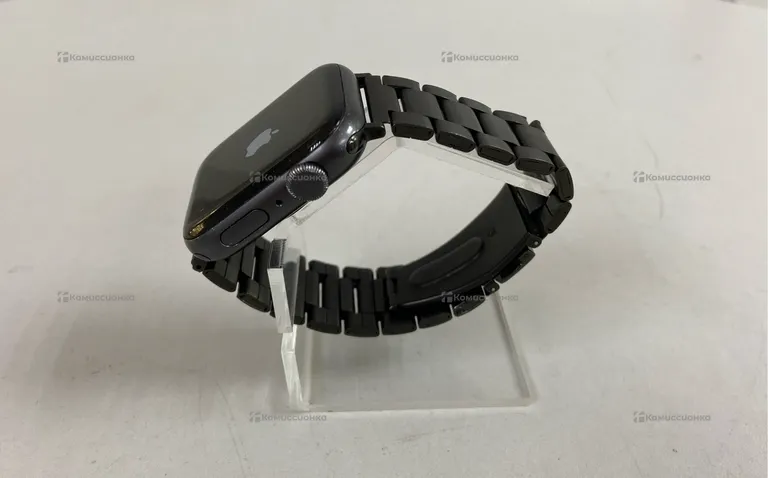 Часы Apple Watch SE 44mm