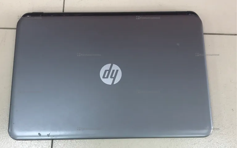 Ноутбук  HP 15-r272ur