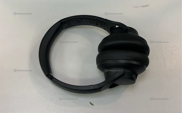 Наушники  Soundcore Q20i