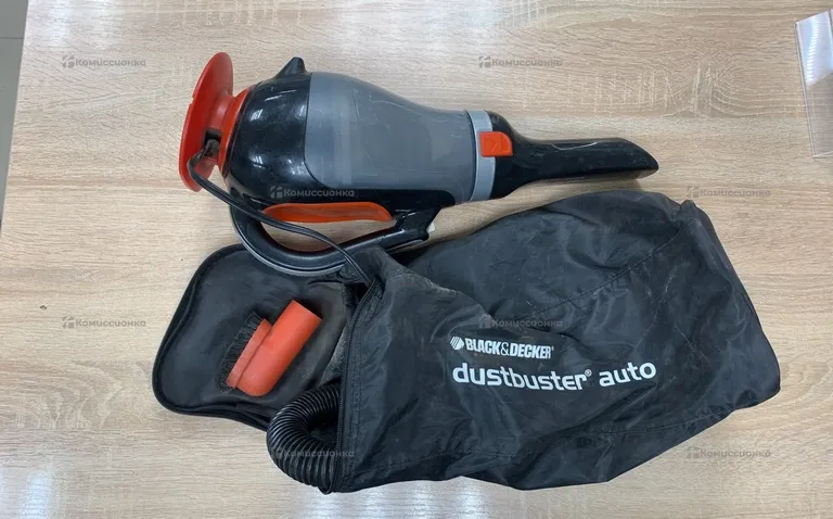 Автомобильный пылесос Black&Decker