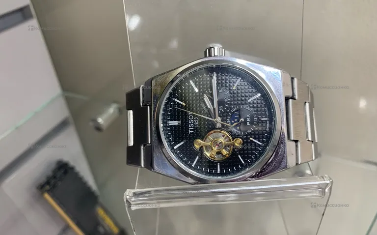 Часы Tissot T137427