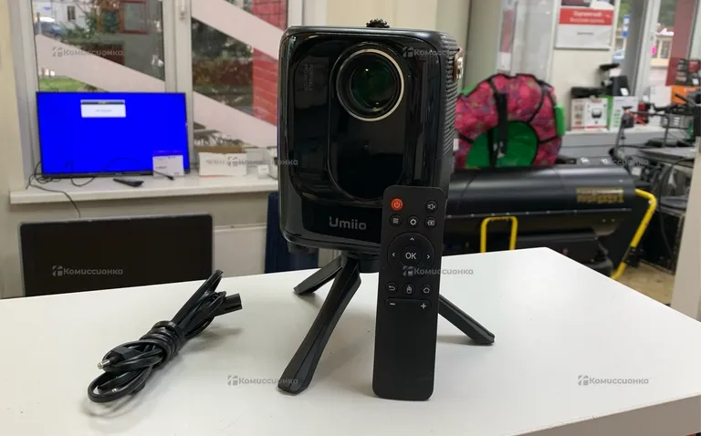 Проектор  UMIIO A007 Android