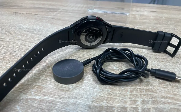 Часы  Samsung Galaxy Watch 4 Classic