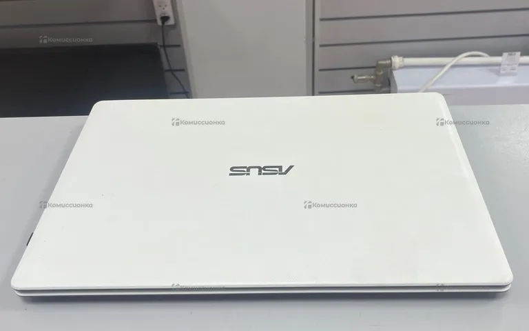 Ноутбук  ASUS X552MD-SX043D