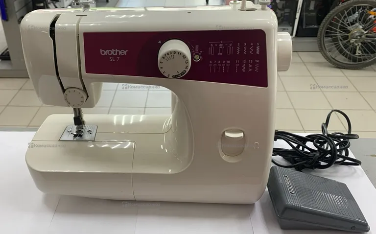 Швейная машина  Brother SL-7