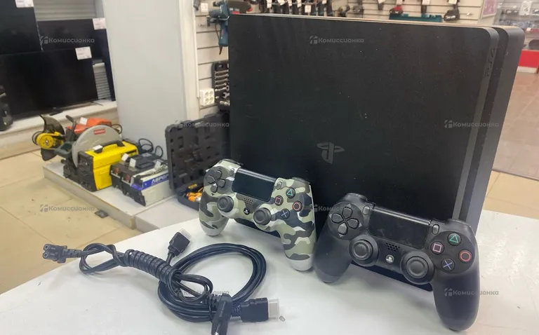 Игровая приставка PS4 slim 1Tb