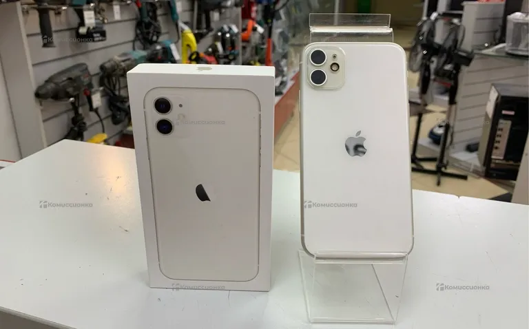 Apple IPhone 11 64 ГБ