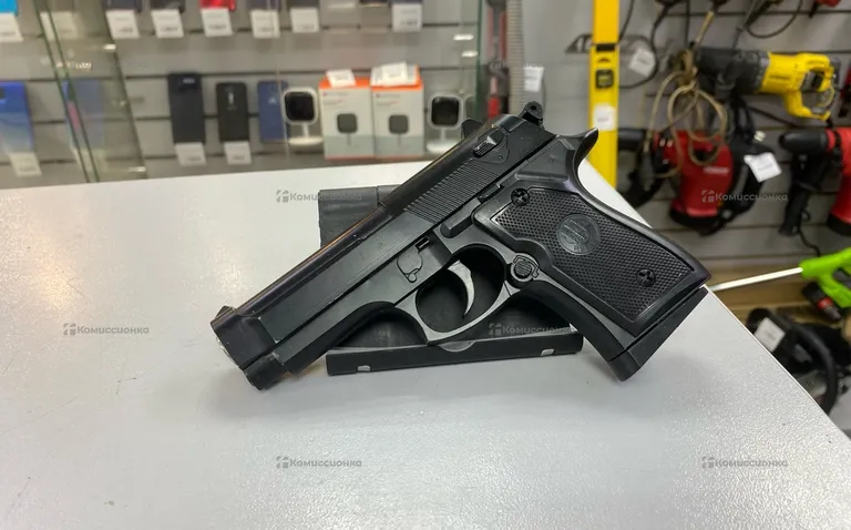 Пистолет beretta