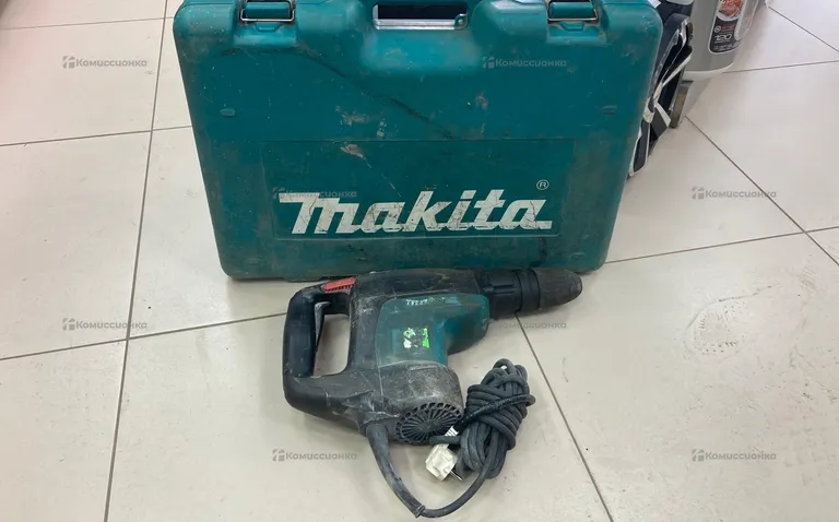 Перфоратор makita HR4001C