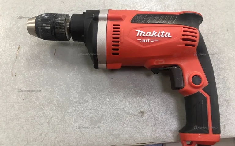 Дрель makita M8101