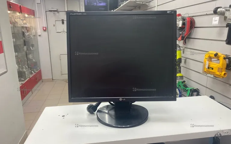 Монитор LG Flatron L1953