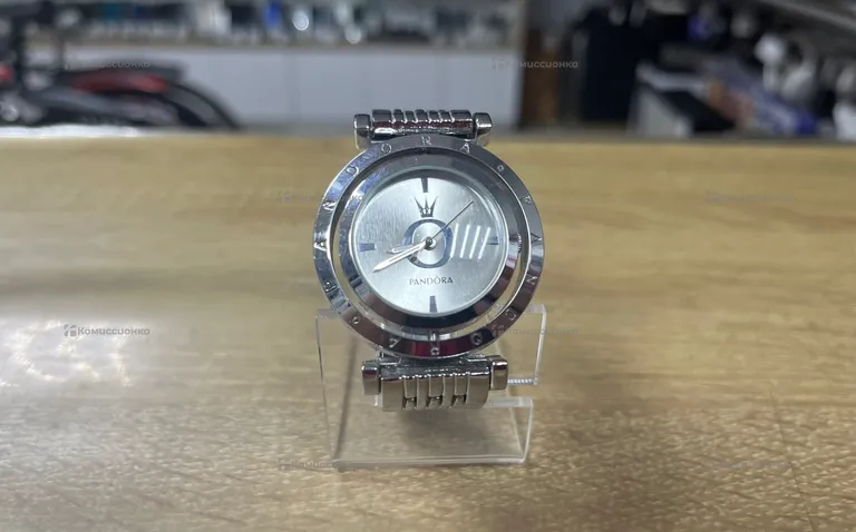 Часы Pandora HP8409