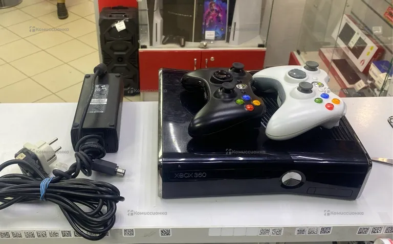 Приставка Xbox Xbox 360 1TB шитый с играми