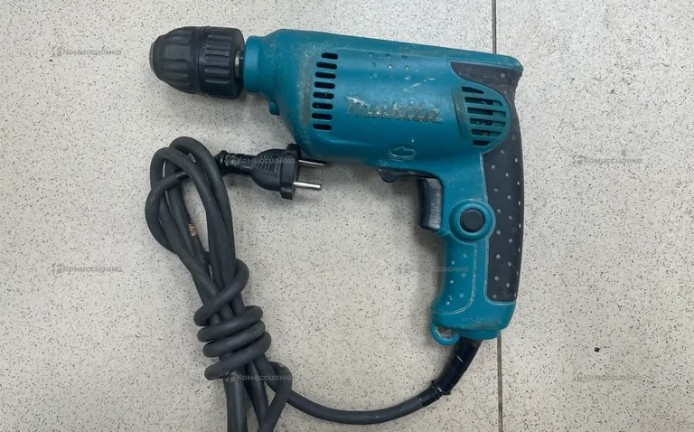 Сетевая дрель Makita 6413