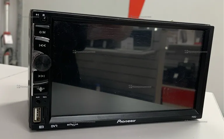 Автомагнитола  Pioneer 7052