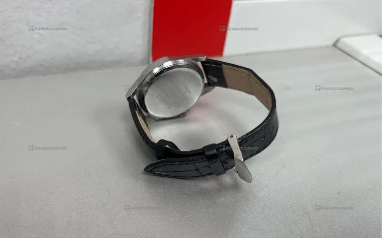 Часы  Casio HTP