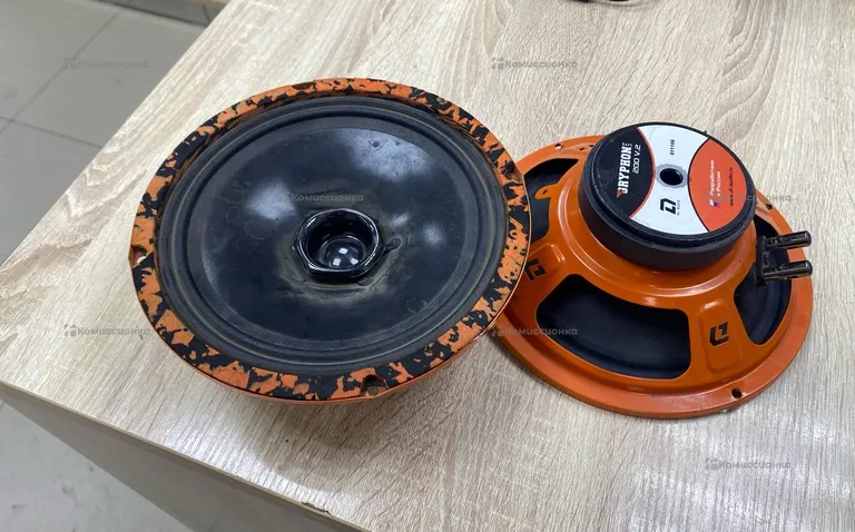 Колонки Gryphone 200 v.2