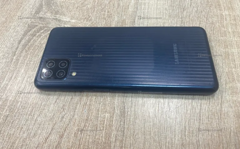 Samsung m12 4/64Gb