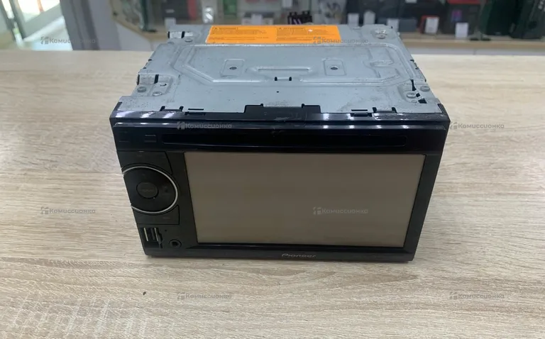 Автомагнитола  pioneer avg-24