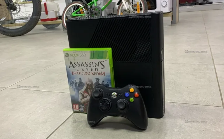 Приставка Xbox 360E
