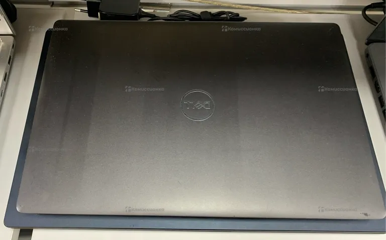Ноутбук DELL i5-9400/12ram/256ssd