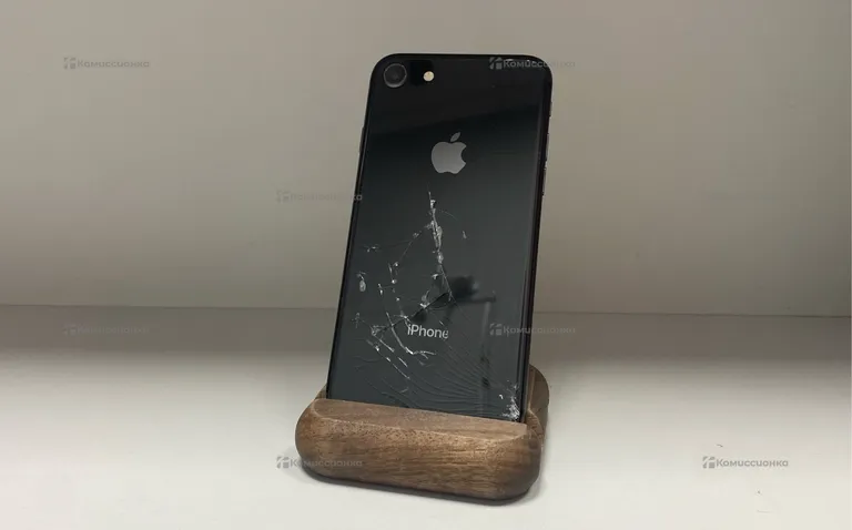 Apple IPhone 8 64Gb