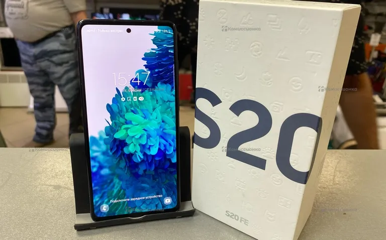 Samsung Galaxy S20 FE 6/128Gb