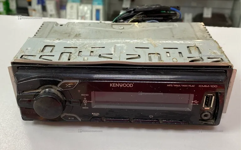 Автомагнитола Kenwood kmm-100