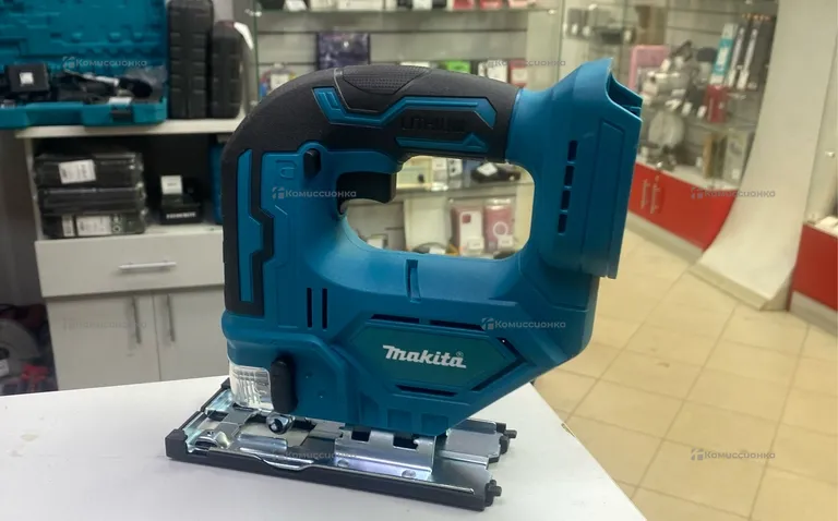 Электрический лобзик Makita 4329