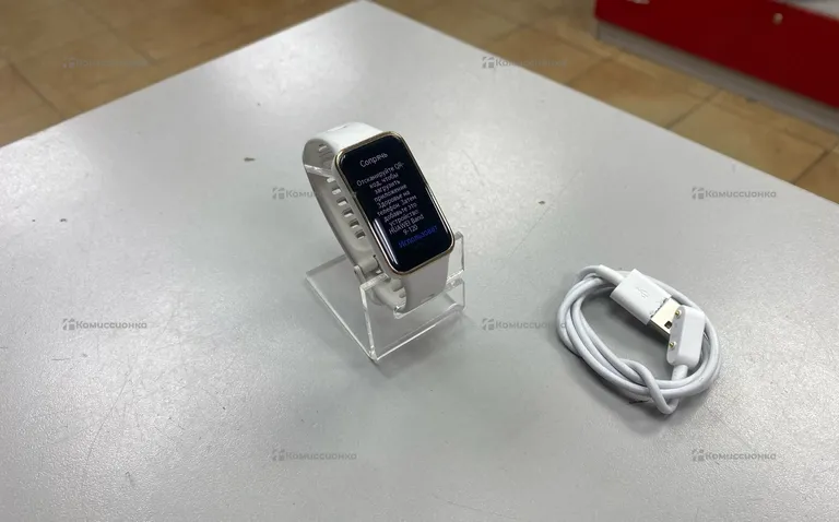 Часы  Huawei band 9