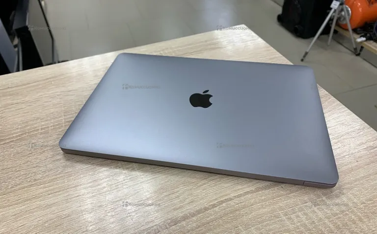 MacBook Pro 13