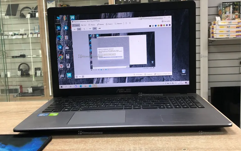 Ноутбук  Asus