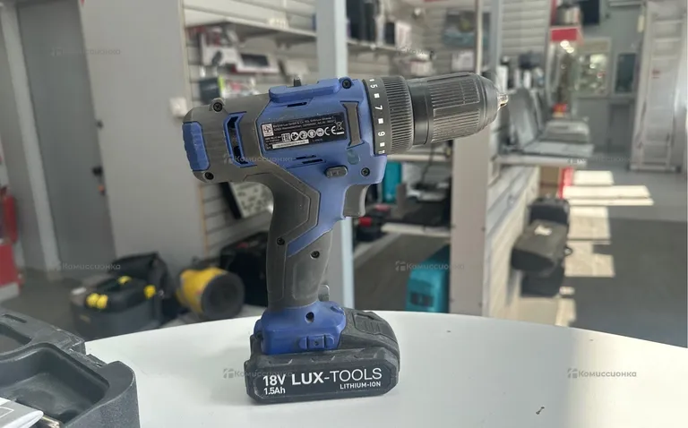 Шуруповерт Luxtools