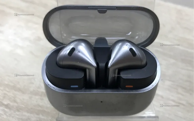 Наушники  Samsung buds 4