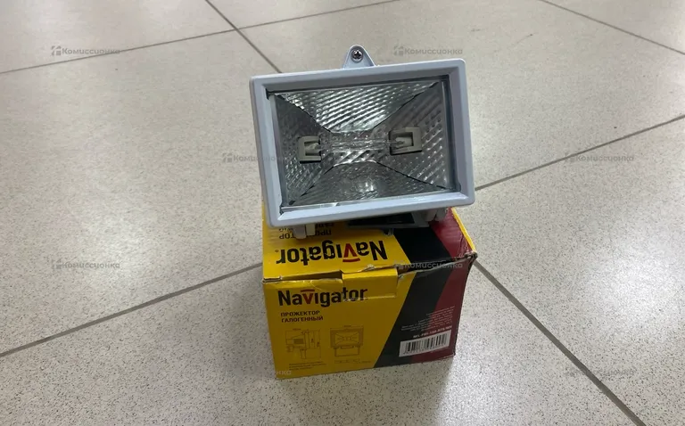 Прожектор галогенный Navigator 150w