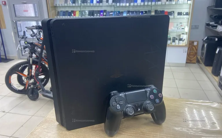 Приставка Sony PS4 slim 500GB