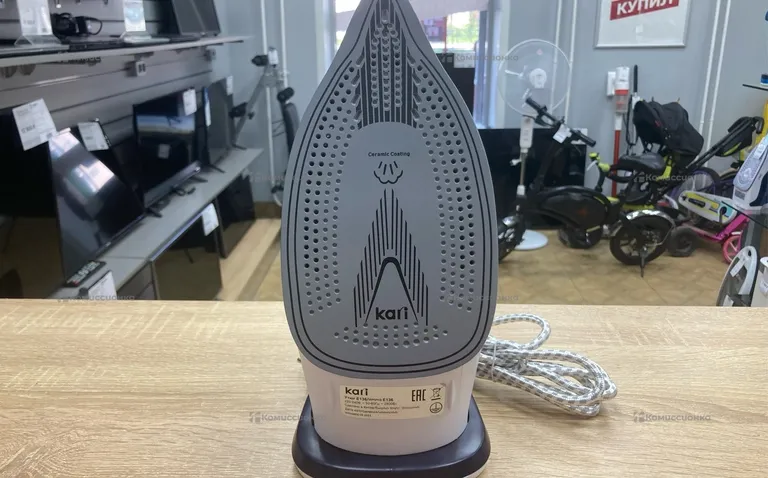 Утюг Kari E136