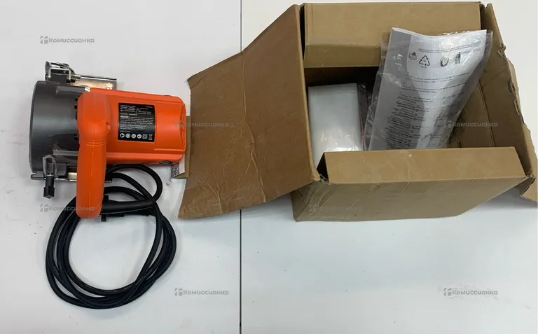 Циркулярная пила ValueMax V126030A