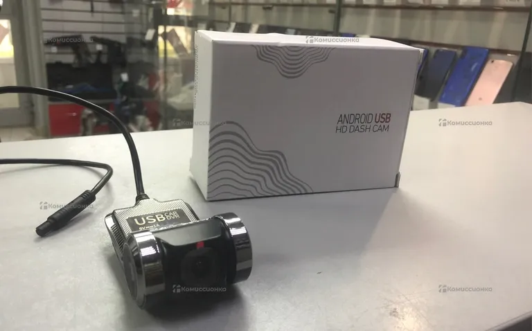He dash cam