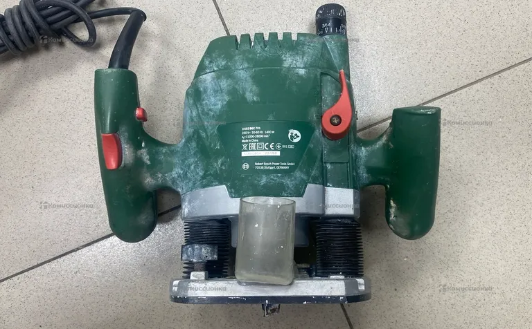 Фрезер Bosch POF 1400 ACE
