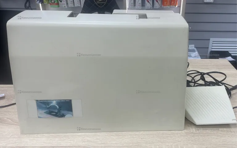 Швейная машина  Husqvarna 330 electronic