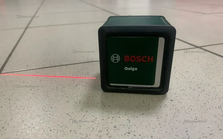 Лазерный уровень Bosch Quigo.