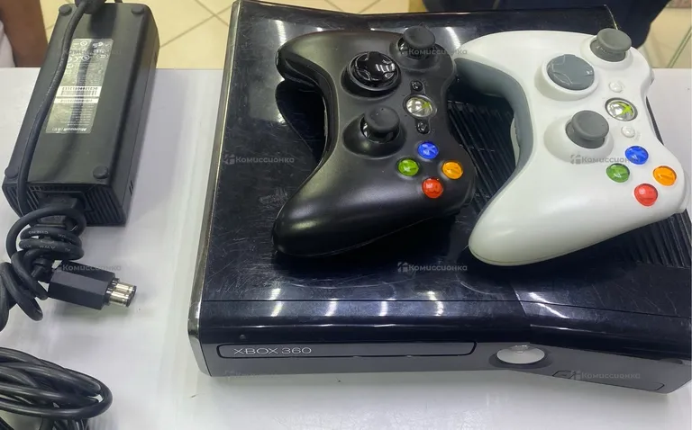 Приставка Xbox Xbox 360 1TB шитый с играми