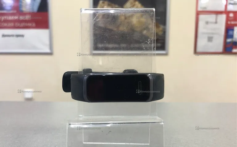 Часы  huawei 4