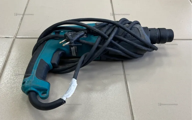 Перфоратор Makita HR2470