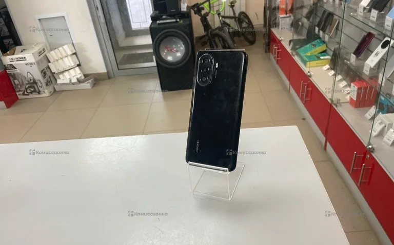 Huawei nova Y70 4/64gb