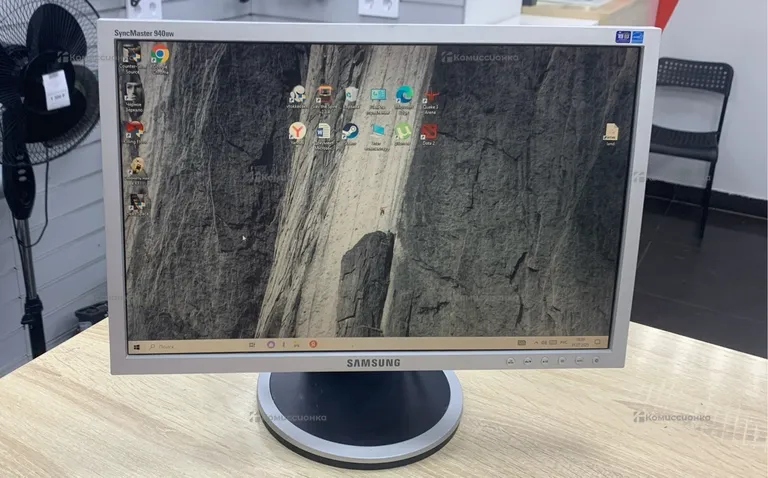 Монитор Samsung SyncMaster 940BW