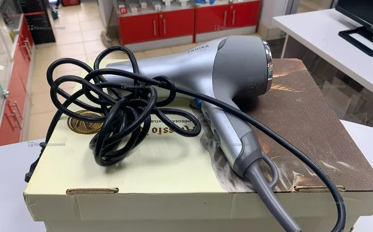 Фен Wella WH016Si